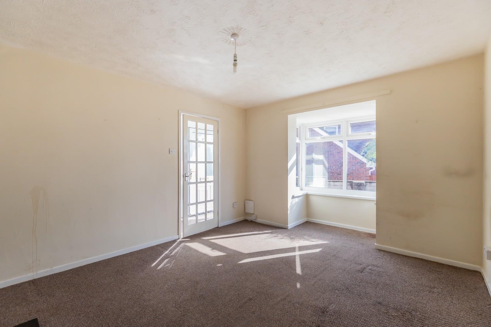 Elaine Close, Thornhill, Cardiff — photograph 5